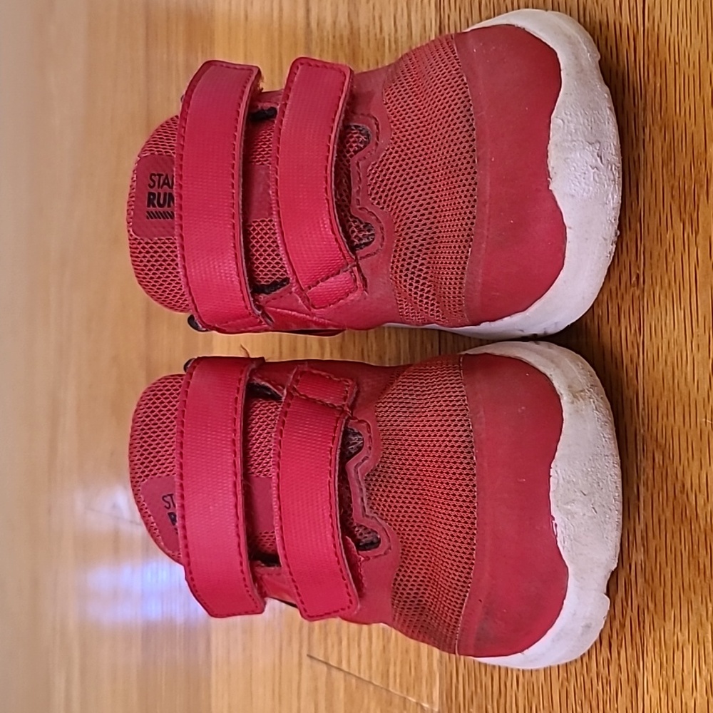 Used Nike Kid's Star Runner, Size 8C, Red
